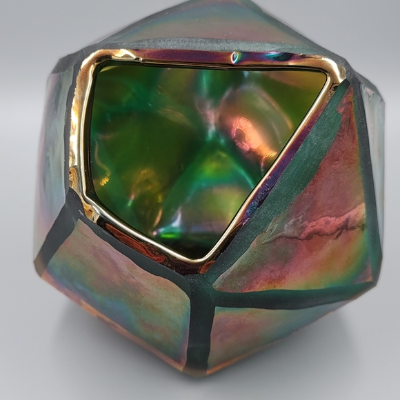 Iridescent Geometric Vase 6 - Picture 9 of 13